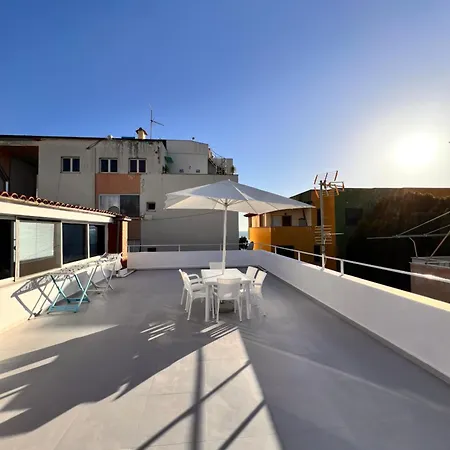 Rooftop Hd Apartment